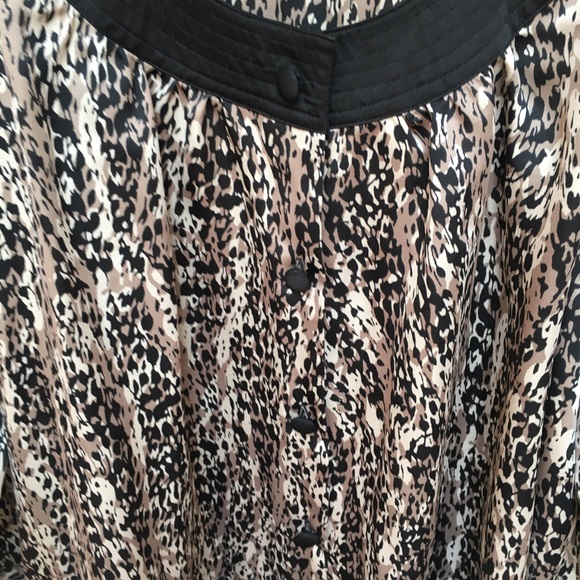 Blouse - Picture 2 of 6